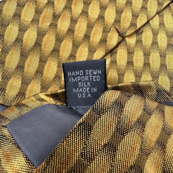 Robert Talbott Nordstrom Tie Hand Sewn Silk Made in USA W 4 x L 60 1/8 Abstract - Picture 7 of 10